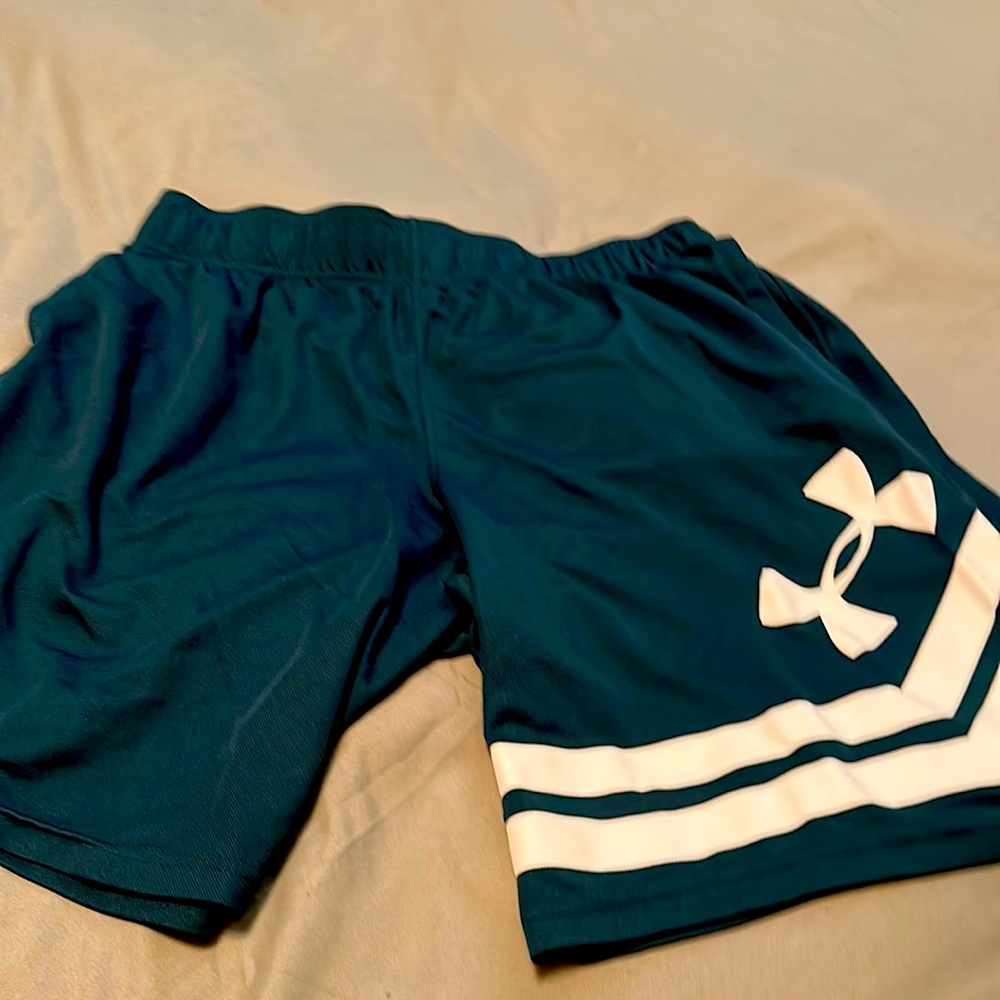 Basketball shorts